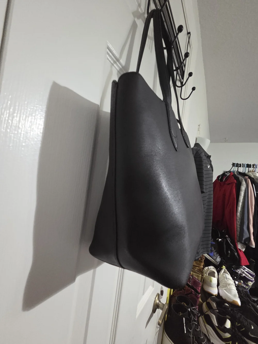 Kate Spade NY Kaci Black/Fushia Leather Medium Tote Bag